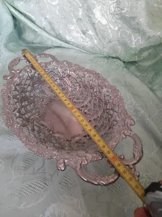 Vassoio decorativo in metallo