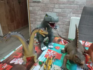 Lote de dinosaurios juguete 20-25 cm
