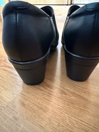 Zapatos Clarks negros casuales