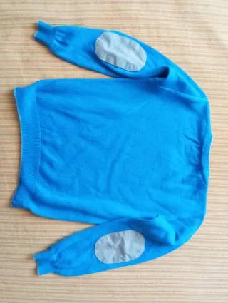 Jersey azul con parches en codos Talla 4-6