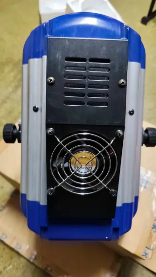 Foco multicolor para fiestas y escenarios