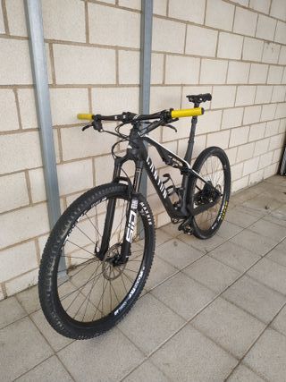 Bicicleta Canyon Lux