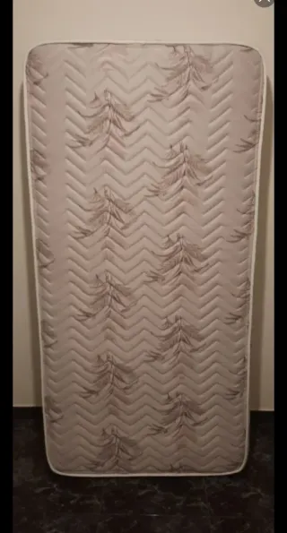 Somier de láminas con colchón