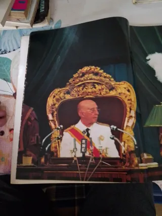 Actualidad Española: Franco Fuera de Serie