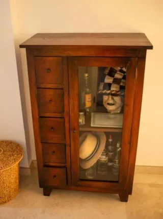 Mueble Bar Madera con Puerta de Cristal