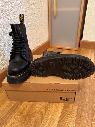 Botas Dr. Martens Negras Plataforma