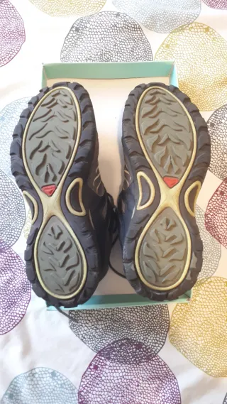 Zapatillas Salomon T39 1/3 Montaña Verdes