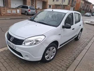 Dacia Sandero 2010