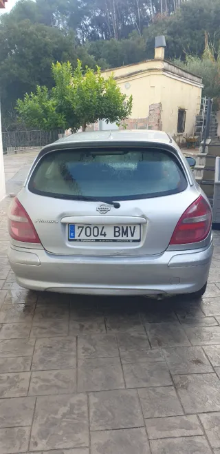 Nissan Almera 2001