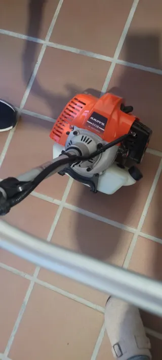 Desbrozadora de gasolina