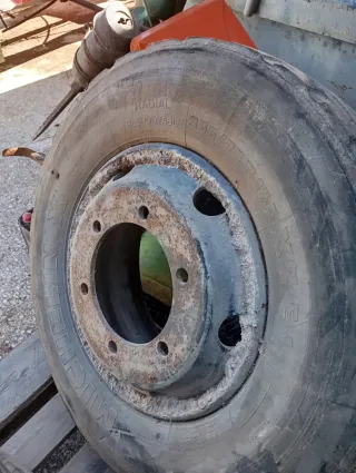 Rueda Camión  275/70 R17.5