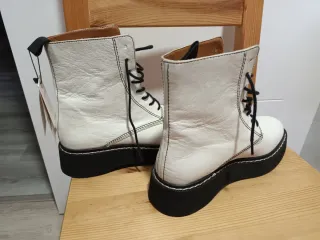 Botines blancos Zara