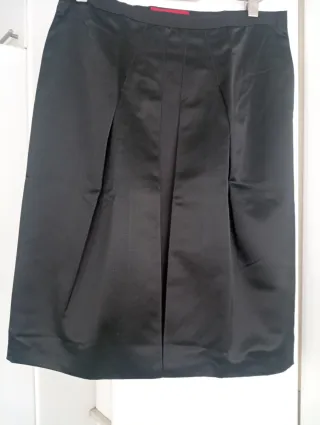 Falda Carolina Herrera Negra