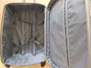 Maleta grande de viaje con ruedas. REBAJADO!