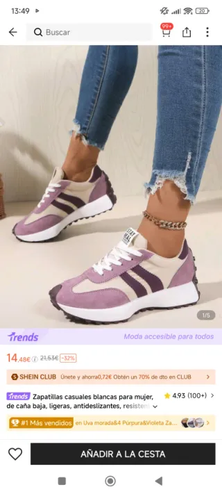 Deportivas moradas y blancas