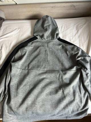 Sudadera Reebok Gris