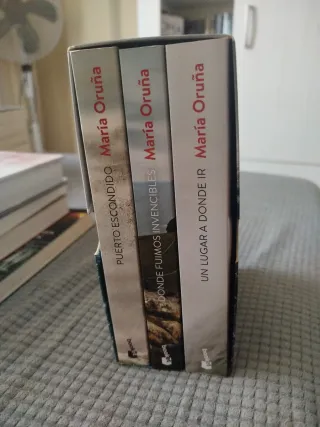 Trilogía; Los libros del puerto escondido