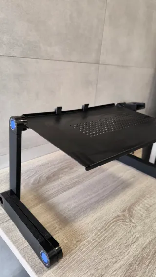 Soporte Articulado Premium Laptop/Tablet