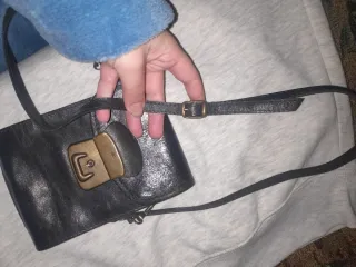 Bolso de cuero natural vintage negro con cierre me