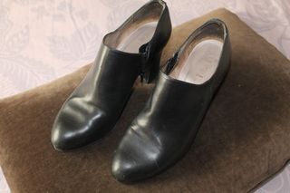 Botines de piel negros con tacón ancho