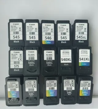 Cartuchos vacíos HP y Canon