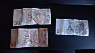 Banconote turche da 50 e 5 lire