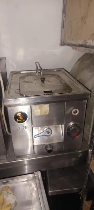 Maquinaria industrial de cocina