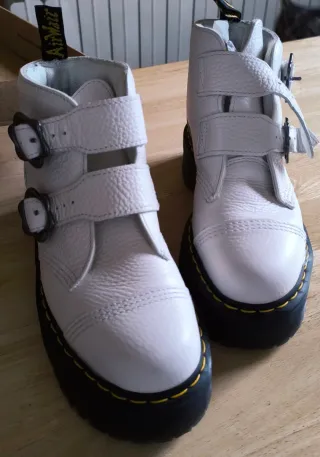 Botas Dr. Martens Blancas Talla 39. Nuevas