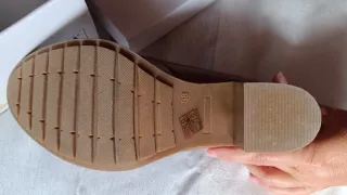 Zapatos botín tacón marrón