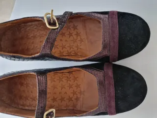 Zapatos Chie Mihara Negros y Morados