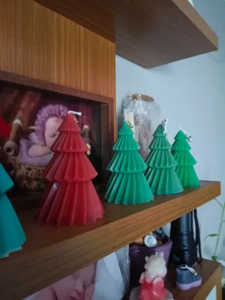 Vela árbol artesanal decorada. Aromática. Artesana