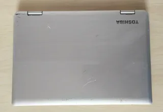 Portátil Táctil Toshiba Radius