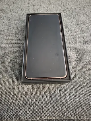 Samsung Galaxy S21+ 256GB Morado