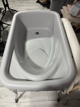 Bañera cambiador para bebé.