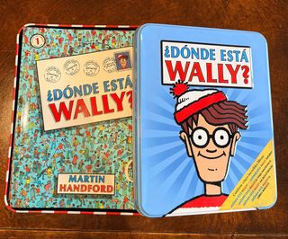 caja metálica con 5 libros de Donde está Wally?