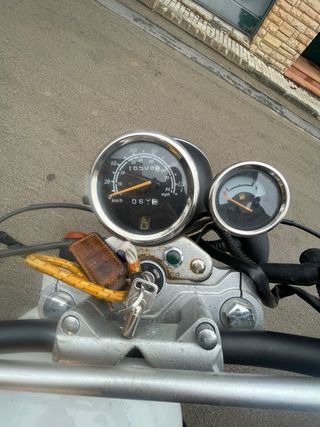 Moto Hanway Raw 125CC (averiada)