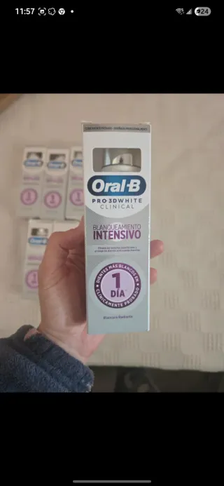 Pastas de dientes Oral B Blanqueamiento Intensivo