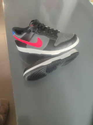 Nike Dunk Low Negro Gris Rojo