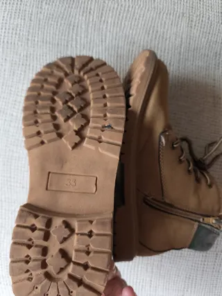 Botas niño talla 33