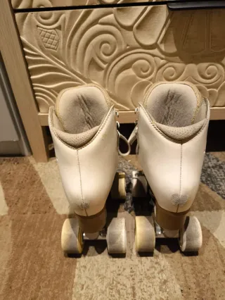 Pattini artistici EDEA Rondò 230 e 2 giochi di ruote