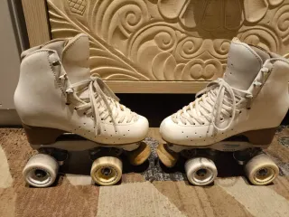 Pattini artistici EDEA Rondò 230 e 2 giochi di ruote