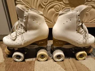 Pattini artistici EDEA Rondò 230 e 2 giochi di ruote