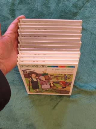 Cuentos Infantiles. El Pais.(13 números)