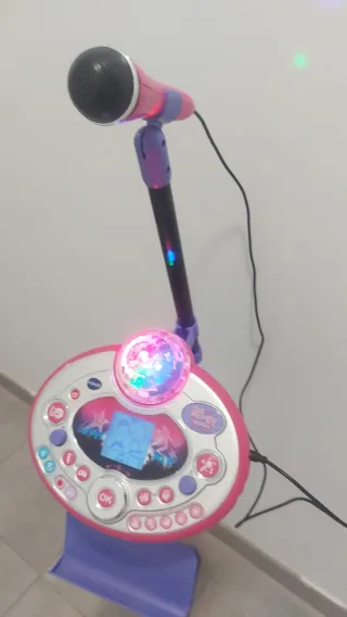 Karaoke VTech Kidi Superstars Lightshow.