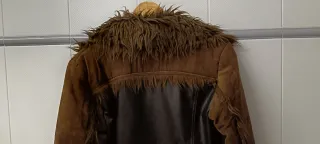 Cazadora marrón con pelo