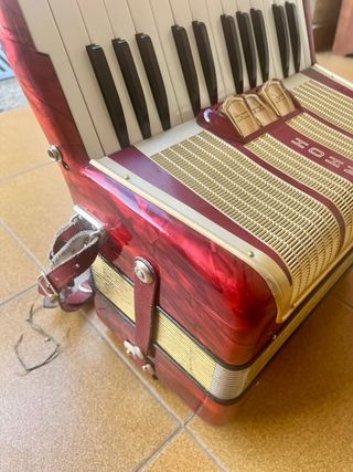 Acordeón Hohner Student 40