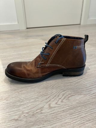 Botines piel caballero. LASOCKI marrones, talla 40