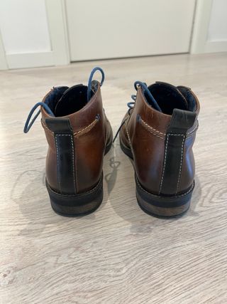Botines piel caballero. LASOCKI marrones, talla 40