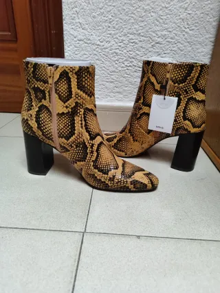 Botines Mango Piel Serpiente Talla 40