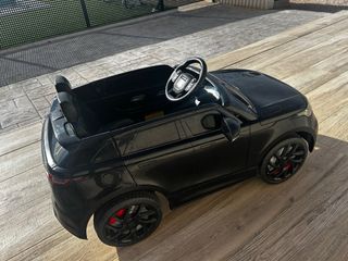 Coche eléctrico infantil negro